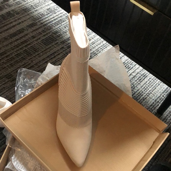 Steve Madden maxwelles blush heels - Picture 2 of 4